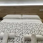 Vivienda Familiar Junto Plaza Toros De