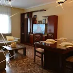 Vivienda Familiar Junto Plaza Toros De *