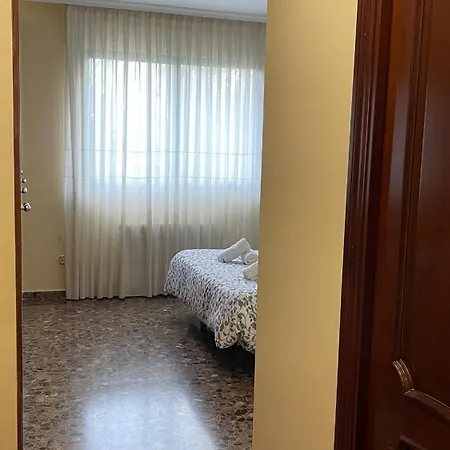 Lägenhet Vivienda Familiar Junto Plaza Toros De Teruel