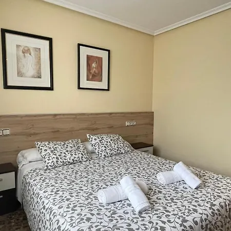 Lägenhet Vivienda Familiar Junto Plaza Toros De Teruel