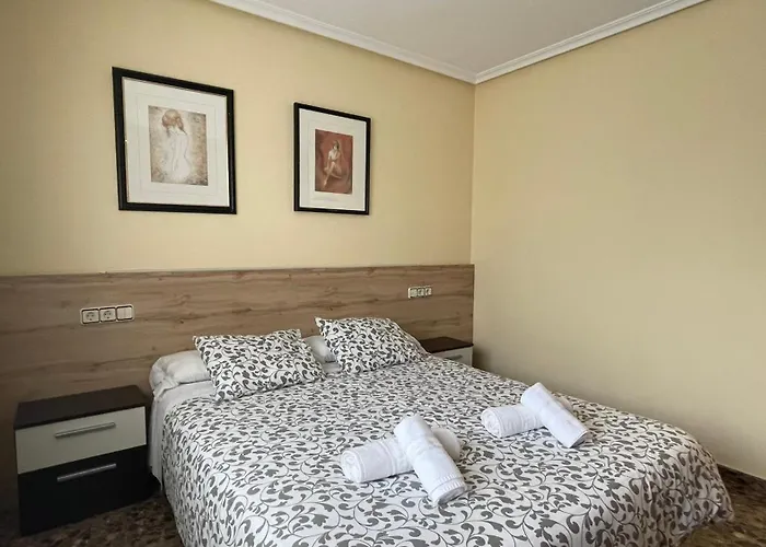 Lägenhet Vivienda Familiar Junto Plaza Toros De Teruel